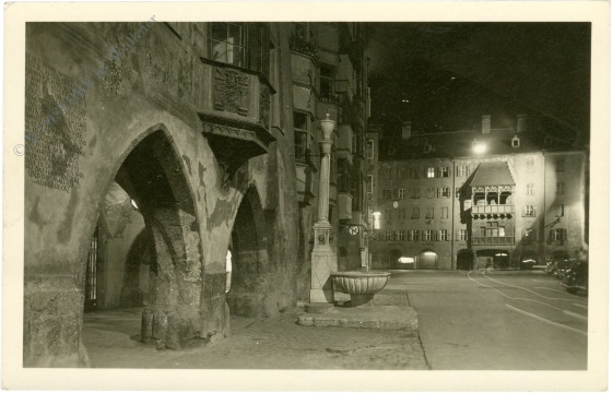 innsbruck, herzog friedrich strasse mit goldenem dachl