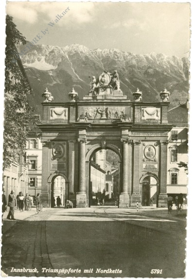innsbruck, triumphpforte mit nordkette