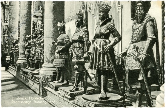 innsbruck, hofkirche, rechtsseitige statuengruppe