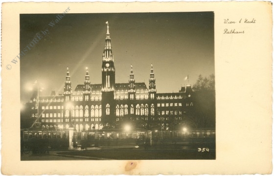 wien 1, rathaus bei nacht