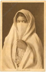 femme arabe voilee