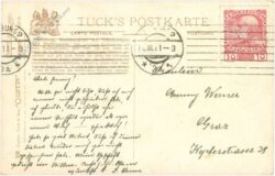 salzburg, residenzplatz mit glockenspiel und hofbrunnen