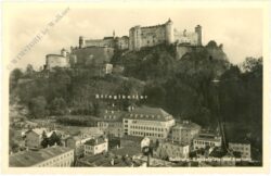 salzburg, kapitelplatz mit festung