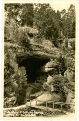 pollenstein, eingang in die teufelshöhle
