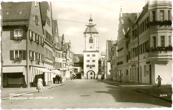 dillingen/donau, königstraße mit mittlerem tor