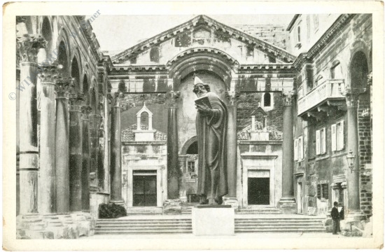 split, peristil