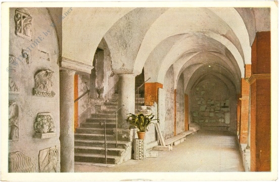 rom (roma), laurentiusbasilika, kreuzgang