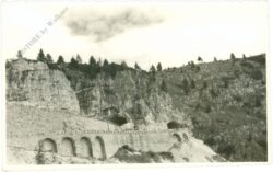 unbekannt: straße am berg