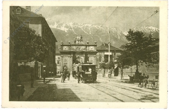 innsbruck, triumphpforte gegen nordkette