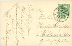 namenstag mädchen mit blumen