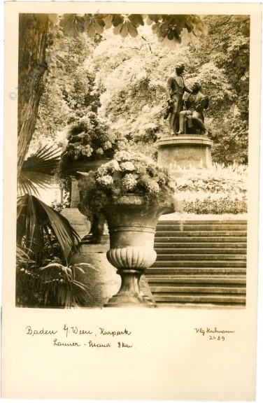 baden, kurpark, lanner & strauß denkmal