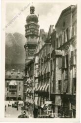 innsbruck, stadtturm und goldenes dachl