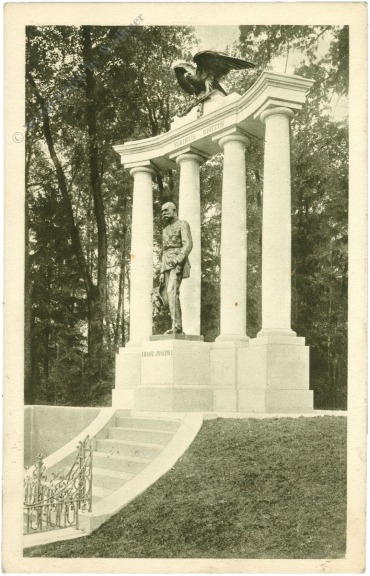 wiener neustadt, kaiser franz josef denkmal im akademie park wiener neustadt, kaiser franz josef denkmal im akademie park