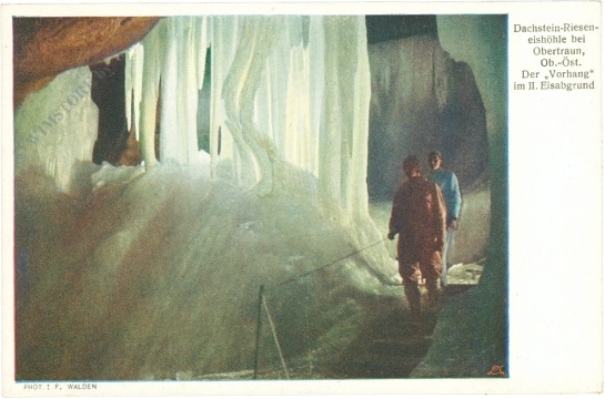 dachstein rieseneishöhle, der vorhang im ii. eisabgrund