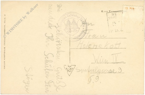 innsbruck, nordkettenbahn, Über dem nebelmeer am gipfelkreuz des hafelekars