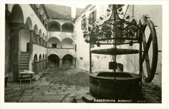 riegersburg, burghof riegersburg, burghof