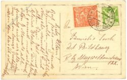 weihnachten, kind mit kerze beim baum