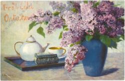 flieder in vase mit tee