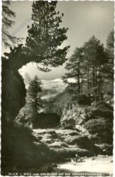 gschlöss, blick vom weg zum gschlöss auf den großvenediger