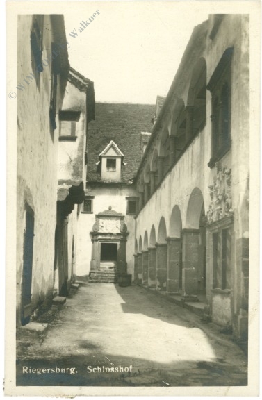 riegersburg, schlosshof