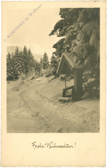 weihnachten, verschneiter weg mit marterl