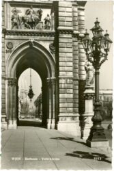 wien 1, rathaus, votivkirche
