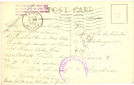 hampton court palace, anne boleyn's gateway and the great hall