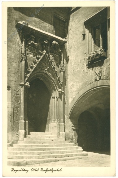 regensburg, altes rathausportal regensburg, altes rathausportal