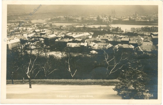petrin (laurenziberg), blick vom laurenziberg auf prag petrin (laurenziberg), blick vom laurenziberg auf prag