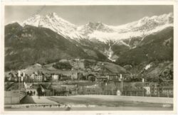 innsbruck, innbrücke mit blick auf die nordkette