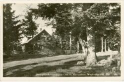 st. peter am wechsel, herrgottschnitzerhütte mit kampstein