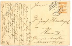 weihnachten, singendes kind vor christbaum