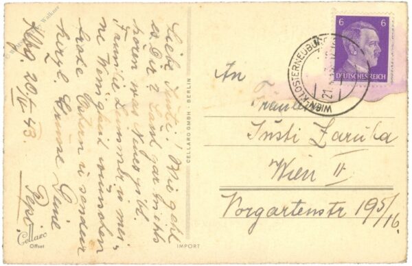 pfingstrosen und maiglöckchen in einer vase