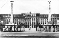 wien 13, schloss schönbrunn, mit obelisken