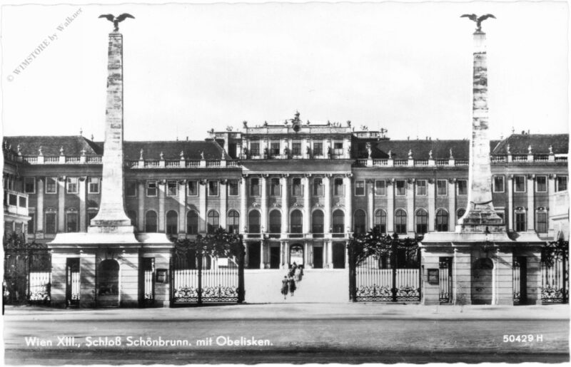 wien 13, schloss schönbrunn, mit obelisken wien 13, schloss schönbrunn, mit obelisken