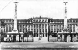 wien 13, schloss schönbrunn, mit obelisken