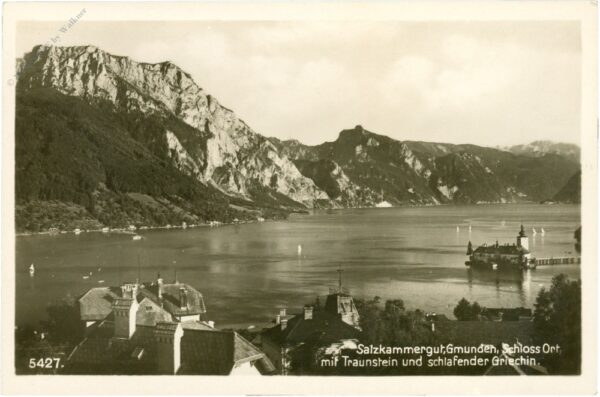 gmunden, schloss ort mit traunstein und schlafender griechin