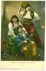 türkische mädchen zu hause