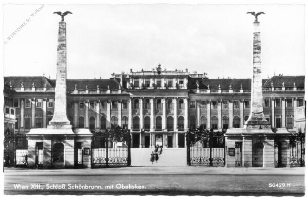 wien 13, schloss schönbrunn, mit obelisken