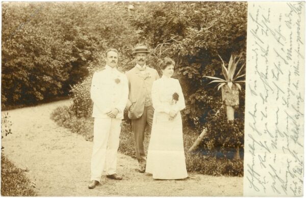 familienspaziergang im park
