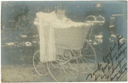 baby im kinderwagen baby im kinderwagen