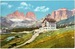 dolomiti, hotel pordoi an der dolomitenstrasse mit langkofel und sella