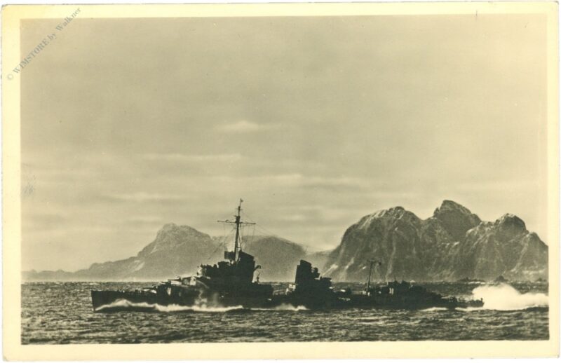 zerstörer im norwegischen fjord