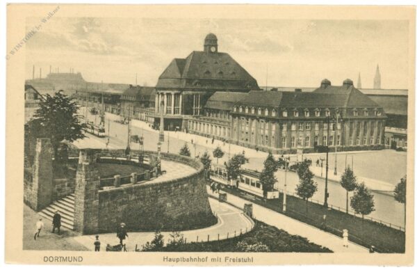 dortmund, hauptbahnhof mit freistuhl