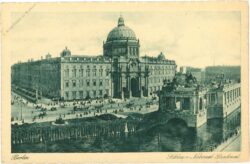 berlin, schloss und national denkmal
