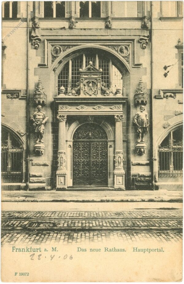 frankfurt am main, das neue rathaus, hauptportal
