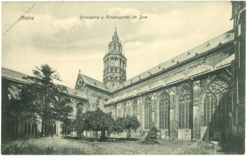 mainz, kreuzgang und klostergarten im dom mainz, kreuzgang und klostergarten im dom