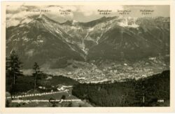 innsbruck, mit nordkette von der brennerstrasse