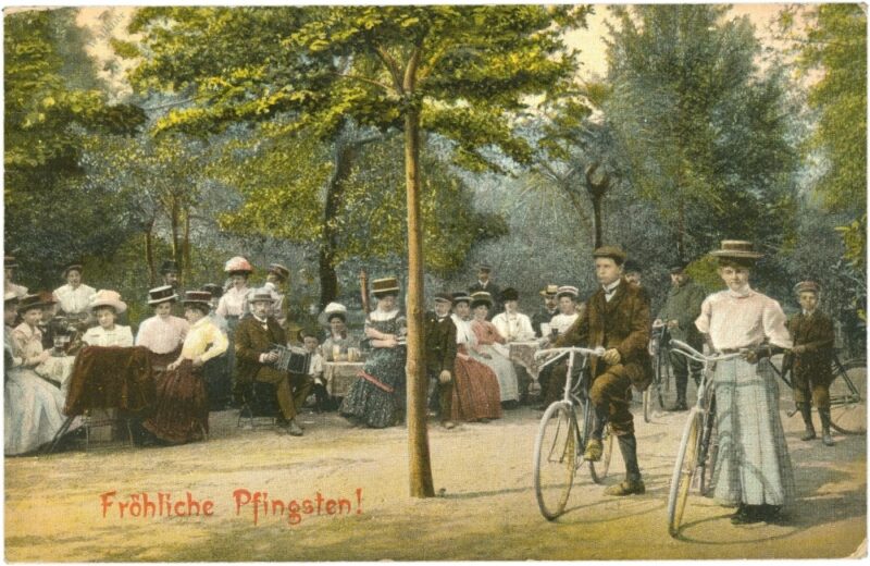 pfingsten, im gastgarten pfingsten, im gastgarten