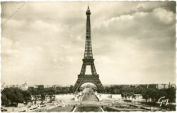 paris, la tour eiffel vu du palais de chaillot